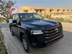 تۆیۆتا لاند کروزەر